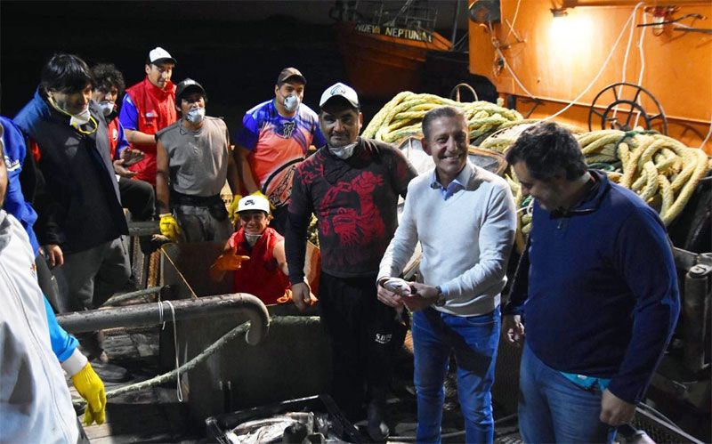 El pesquero fue recibido por el gobernador Arcioni.