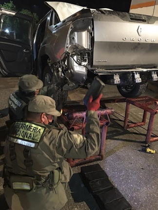 Detuvieron a cuatro personas. Foto: Gendarmer&iacute;a Nacional.
