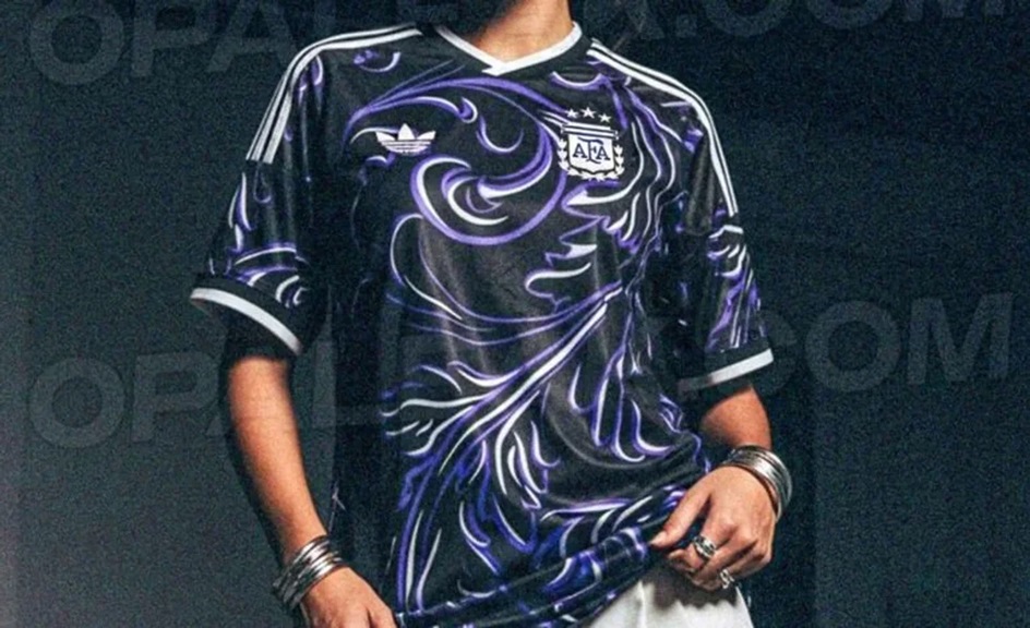 El modelo de la que sería la nueva camiseta de la Selección argentina.