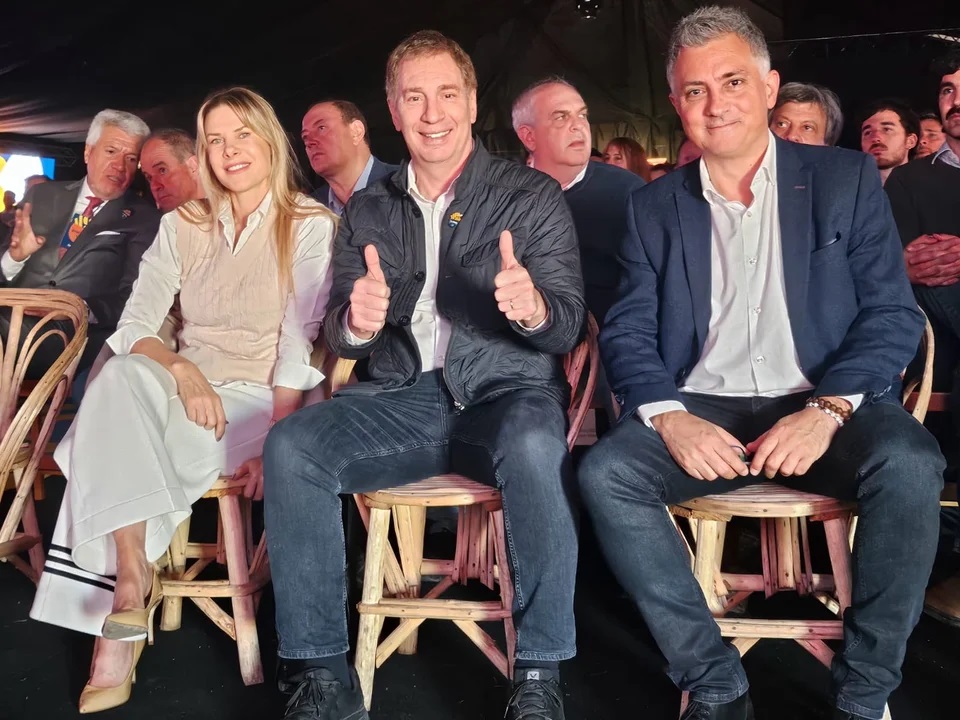 Karen Reichardt, Diego Santilli y Sebastián Pareja