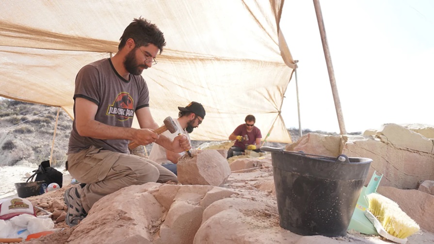 Científicos del CONICET trabajan en General Roca (Río Negro).