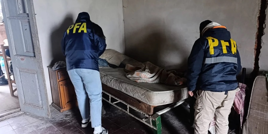 El hombre rescatado vivía en una situación penosa.