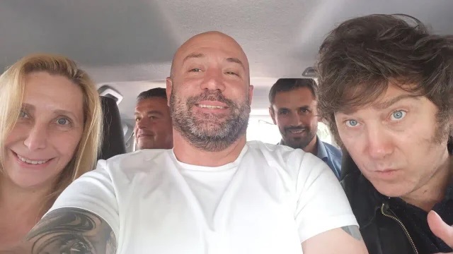 Diego Spagnuolo, con Javier y Karina Milei.