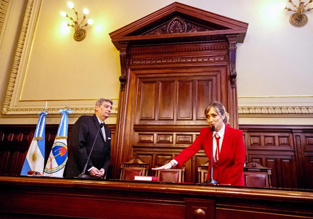 Sagasti prestó juramento ante Horacio Rosatti.