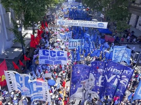 MARCHA A PLAZA DE MAYO