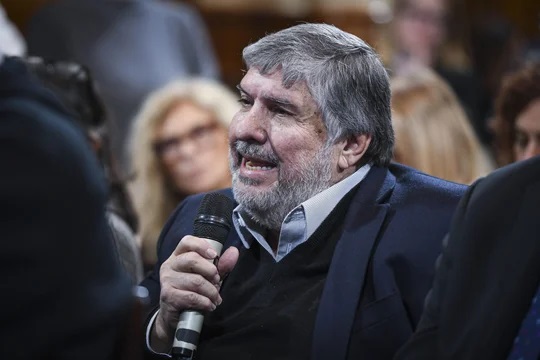 El jefe de bloque de Unión por la Patria José Mayans.