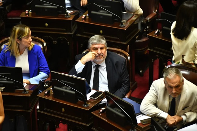 MAYANS, SENADOR NACIONAL