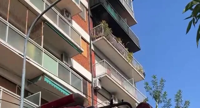 Un hombre de 70 años con el 75% del cuerpo quemado en un incendio