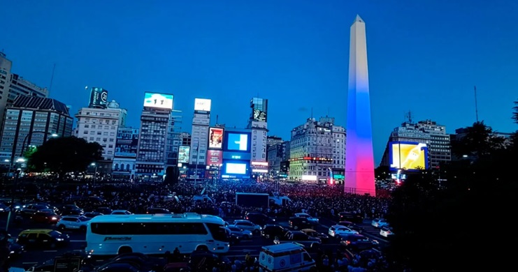 VENEZOLANOS EN LA ZONA DEL OBELISCO