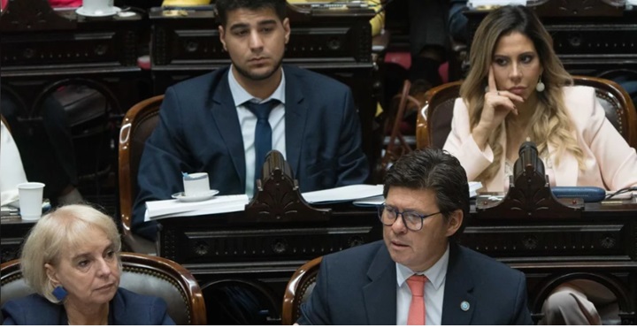 El libertario Lisandro Almirón.