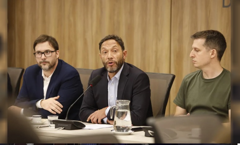 Maximiliano Ferraro, al frente de la Comisión.