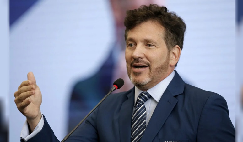 ALEJANDRO DOMÍNGUEZ