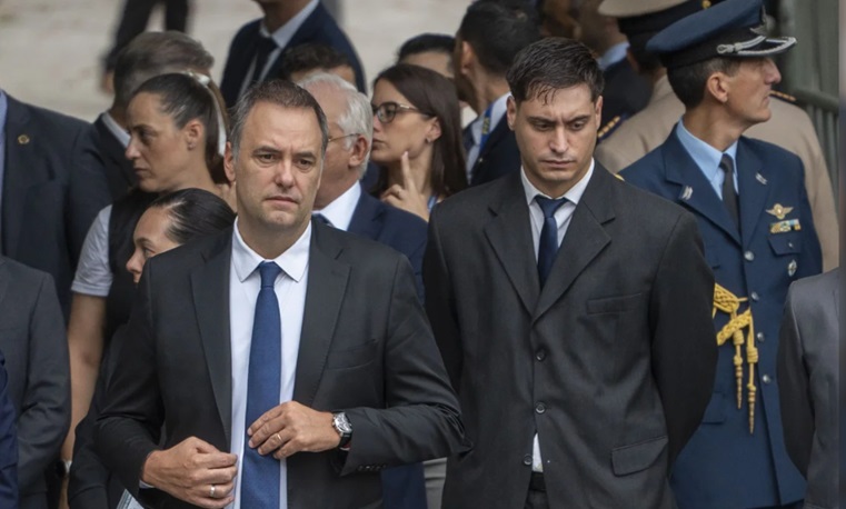 El jefe de Gabinete, Adorni, durante el acto de 2 de abril.
