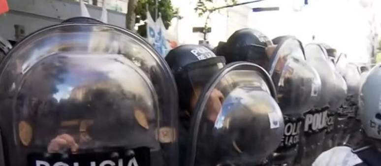 Incidentes en las inmediaciones del Congreso.