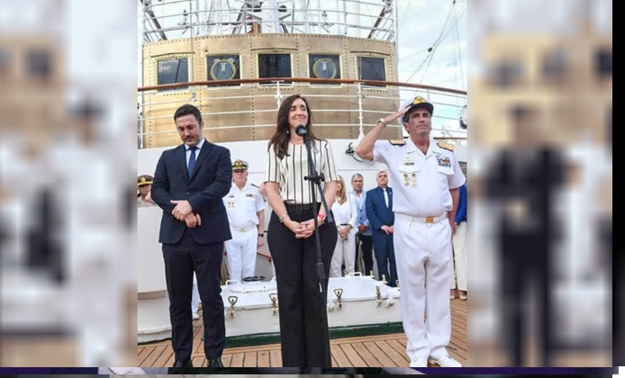 VILLARRUEL  Y  PETRI