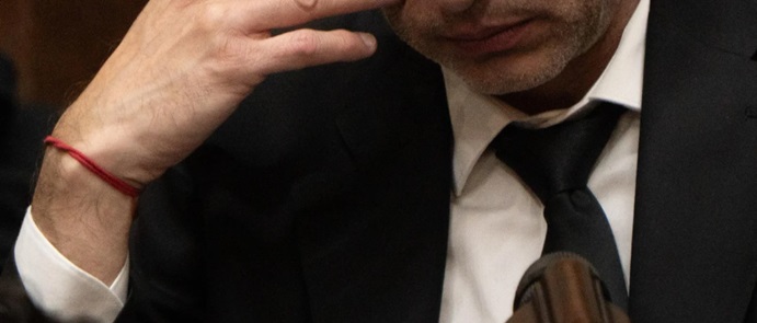 El diputado tenía sueño.