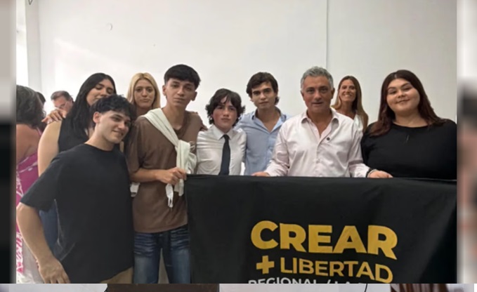 Enfrentamiento entre militantes de izquierda y libertarios