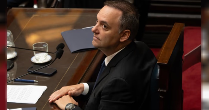 MANUEL ADORNI