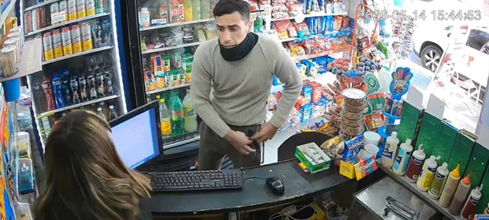 El delincuente fue acusado de estafa en grupos de vecinos.