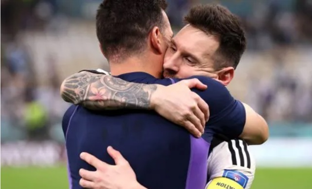 SCALONI Y MESSI