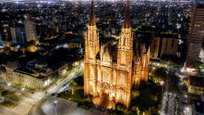 La Catedral de La Plata fue elegida la más linda del mundo