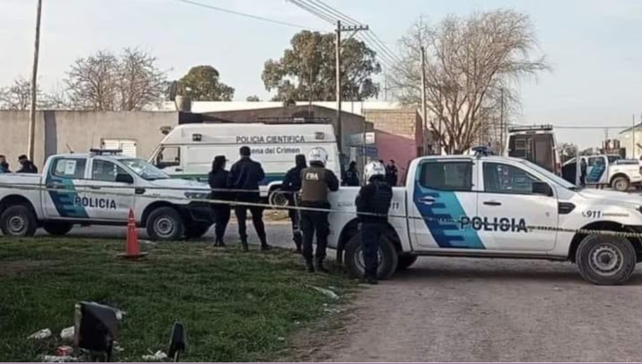 Un joven de 22 años fue asesinado a balazos frente a su novia