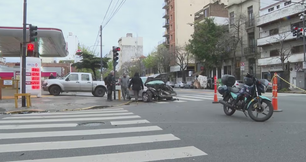 Persecución, choque, heridos y detenidos en Constitución