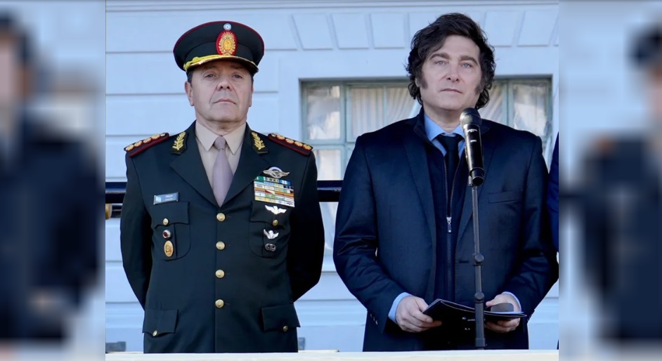El ministro Carlos Presti y el presidente Javier Milei.